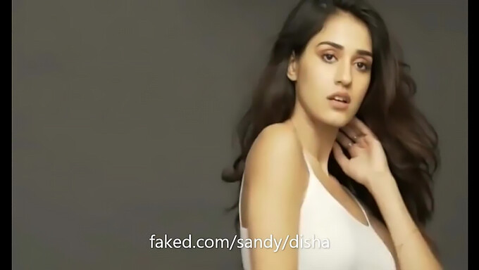 Die Indische Schauspielerin Disha Patani Zieht Sich Aus Und Zeigt Ihren Körper In Einem Heißen Fotoshooting