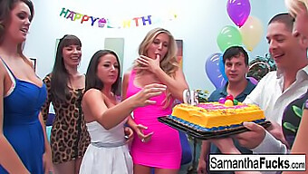 La Celebridad Samantha Disfruta De Una Orgía Épica Con Sus Amigas. ¡mira Cómo Se Divierten!