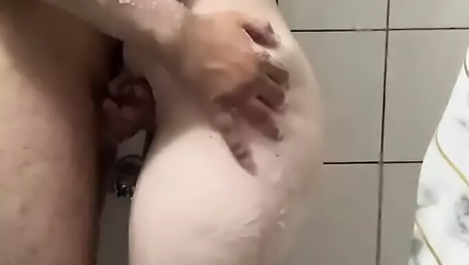 Amateur Teen Gets Her Pussy Stretched In Steamy Shower