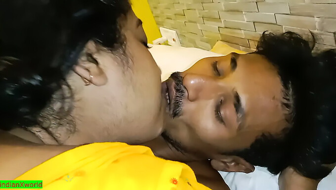 Indian Housewife Enjoys Hardcore Sex With Her Young Lover! Hindi Language